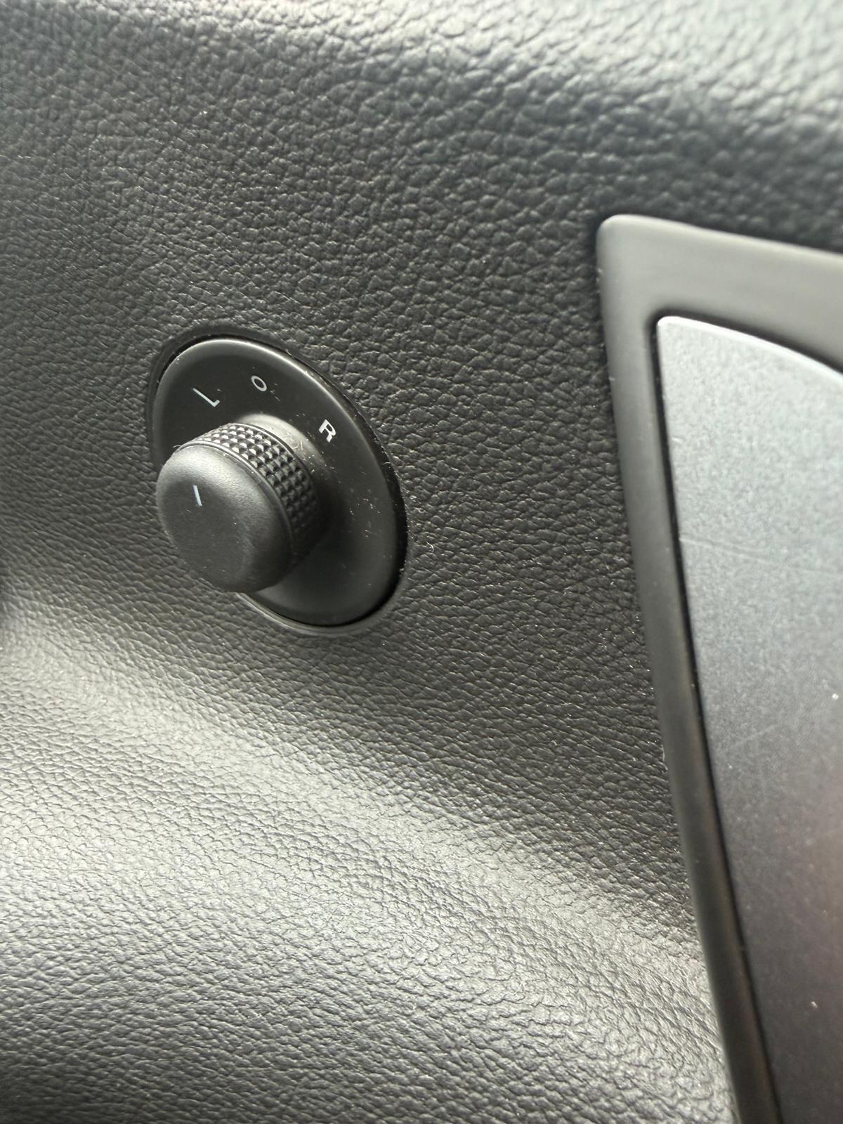 Vauxhall Astra - image 18